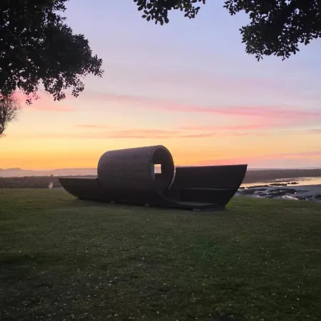 Luxury tent - Sleep In A Private Space With River And Sea Views